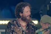 Toffa, Jovanotti canta 'Bella': 'Questa e' per Nadia'