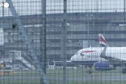 Londra, l'aeroporto di Heathrow torna pienamente operativo