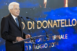 Il presidente Mattarella durante la cerimonia di premiazione dei David di Donatello nel 2024