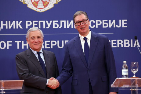 Il ministro degli Esteri e vicepremier Antonio Tajani in Serbia con il presidente Aleksandar Vucic