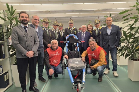 Sport e inclusione, donata carrozzina per atleti con disabilità