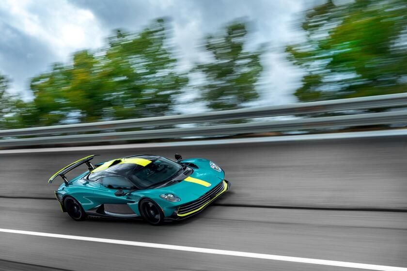 Aston Martin, la Valhalla è ai test finali di pre-produzione
