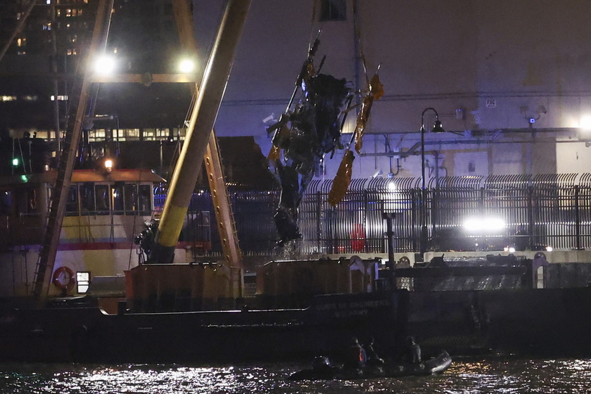 Helicopter crashes into Hudson River near Jersey City, New Jersey