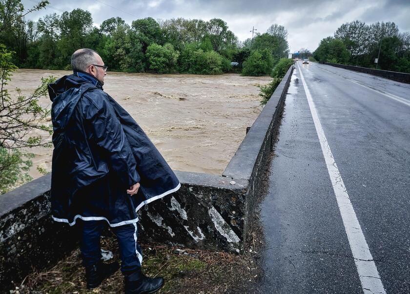 Maltempo in Piemonte, torrente Orco in piena a Chivasso