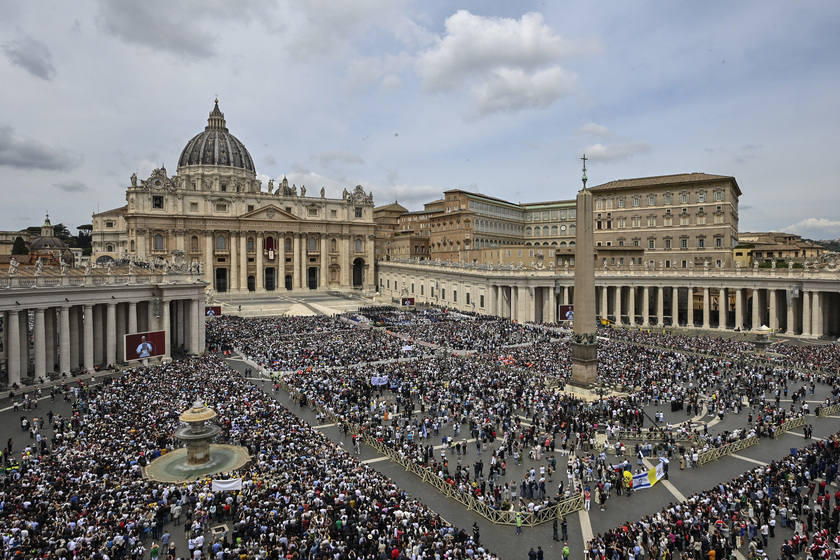 Primo Regina Coeli di Papa Leone XIV