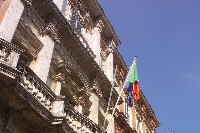 - RIPRODUZIONE RISERVATA