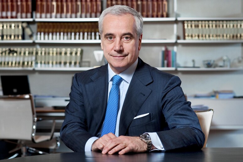 - RIPRODUZIONE RISERVATA