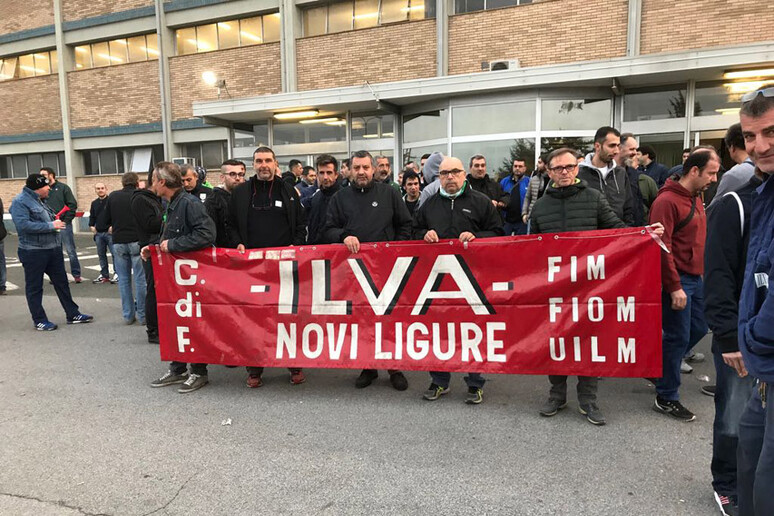- RIPRODUZIONE RISERVATA