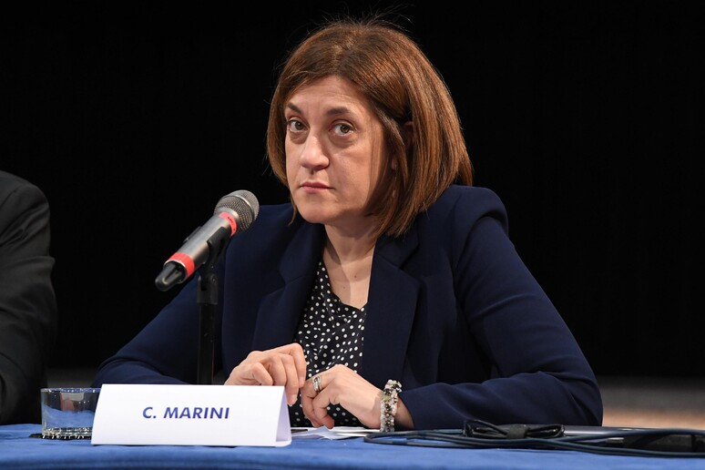 - RIPRODUZIONE RISERVATA