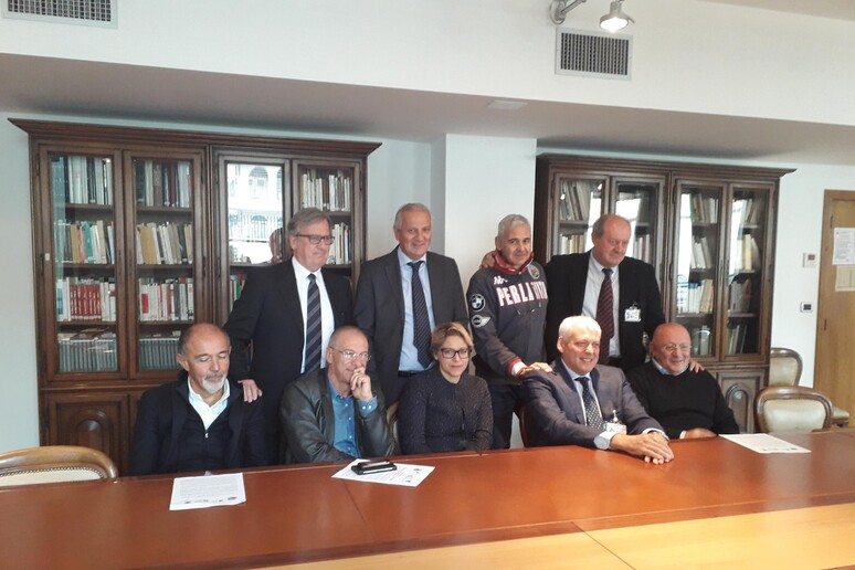 - RIPRODUZIONE RISERVATA