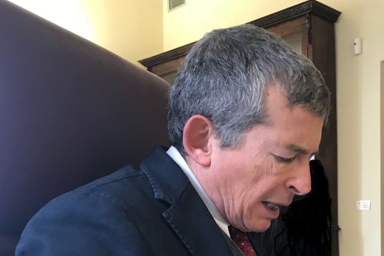 - RIPRODUZIONE RISERVATA