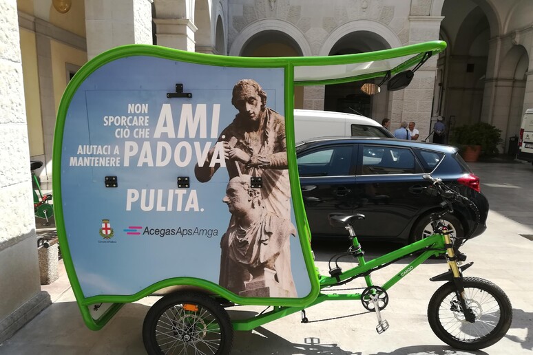 - RIPRODUZIONE RISERVATA