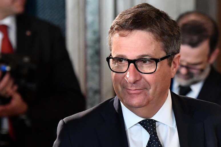 - RIPRODUZIONE RISERVATA