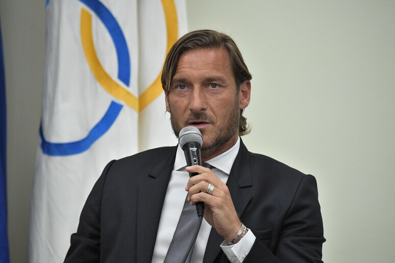 - RIPRODUZIONE RISERVATA