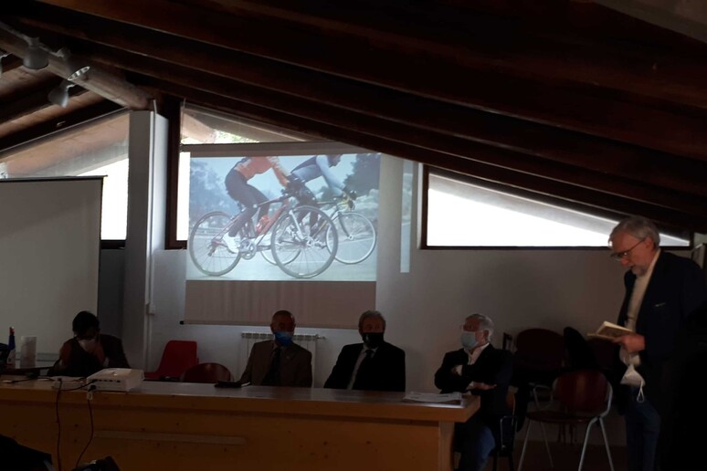 - RIPRODUZIONE RISERVATA