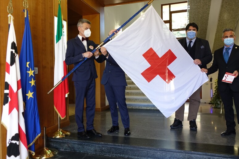 - RIPRODUZIONE RISERVATA