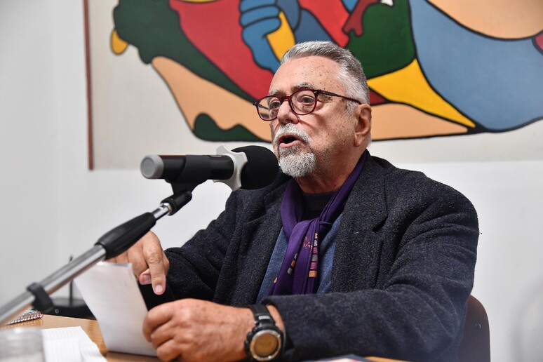 - RIPRODUZIONE RISERVATA