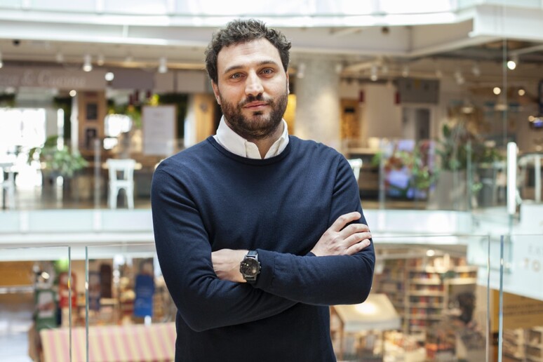 - RIPRODUZIONE RISERVATA