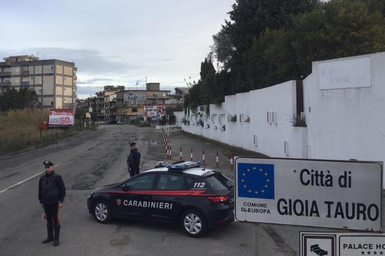 - RIPRODUZIONE RISERVATA