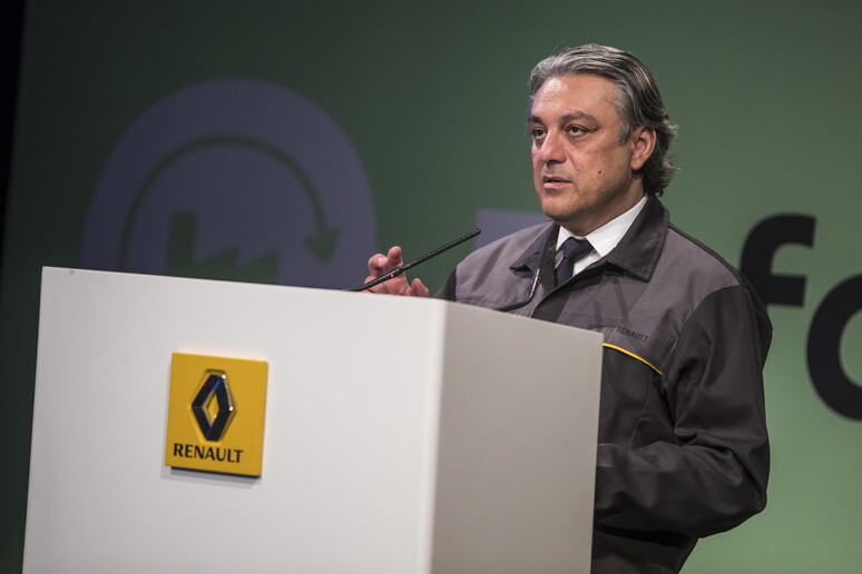 - RIPRODUZIONE RISERVATA