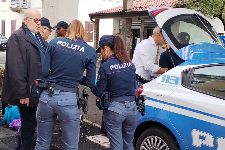 - RIPRODUZIONE RISERVATA