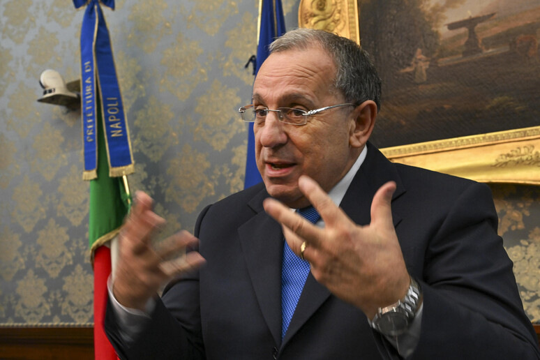 -     RIPRODUZIONE RISERVATA