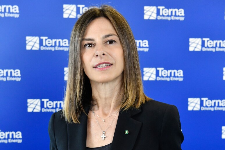 -     RIPRODUZIONE RISERVATA