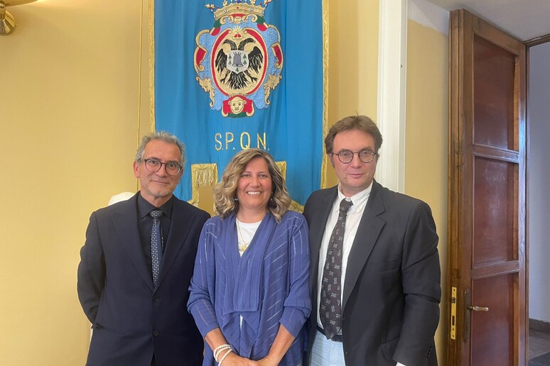 - RIPRODUZIONE RISERVATA