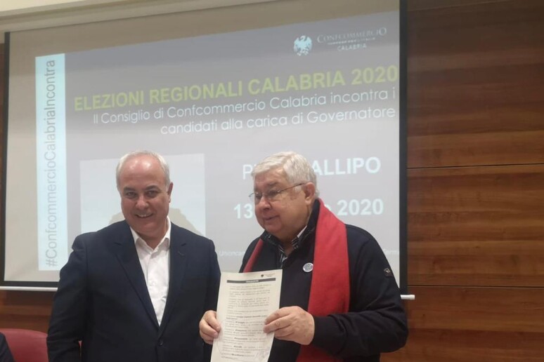 - RIPRODUZIONE RISERVATA