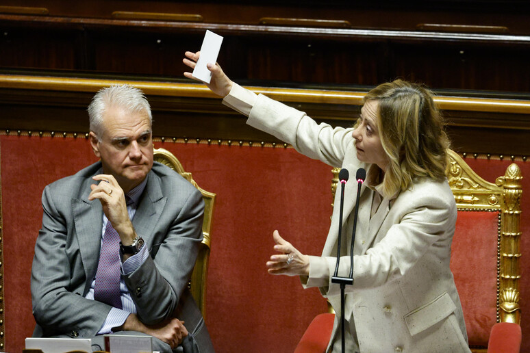 Meloni e Zangrillo in una immagine di archivio - RIPRODUZIONE RISERVATA