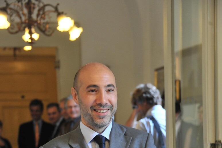 -     RIPRODUZIONE RISERVATA