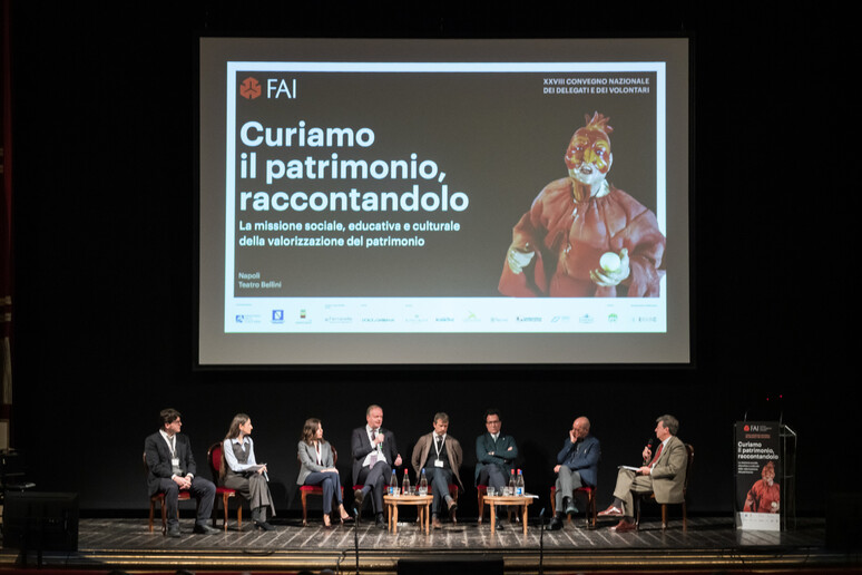 -     RIPRODUZIONE RISERVATA