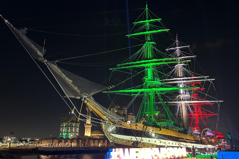 L’Amerigo Vespucci allo Jeddah Yacht Club - RIPRODUZIONE RISERVATA