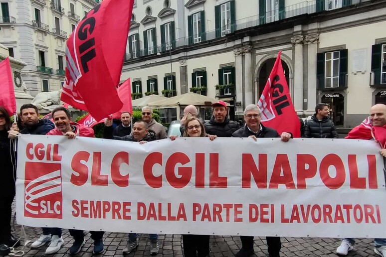 - RIPRODUZIONE RISERVATA