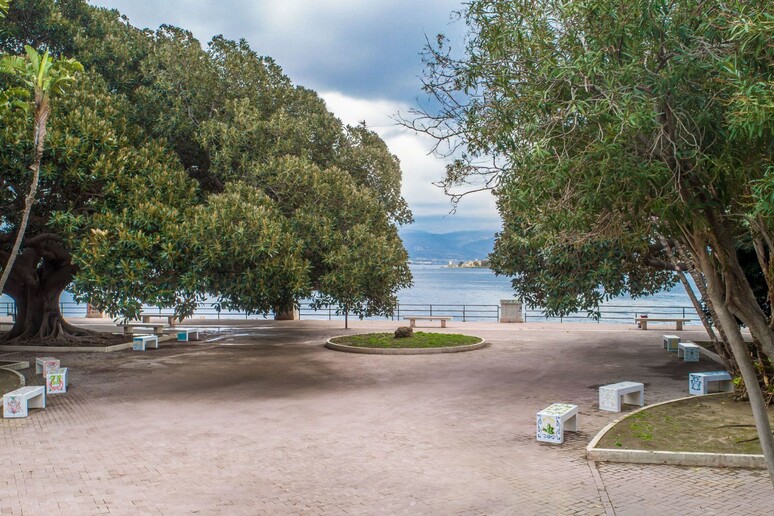 A Messina Le Panchine delle Meraviglie celebrano arte e bellezza - RIPRODUZIONE RISERVATA