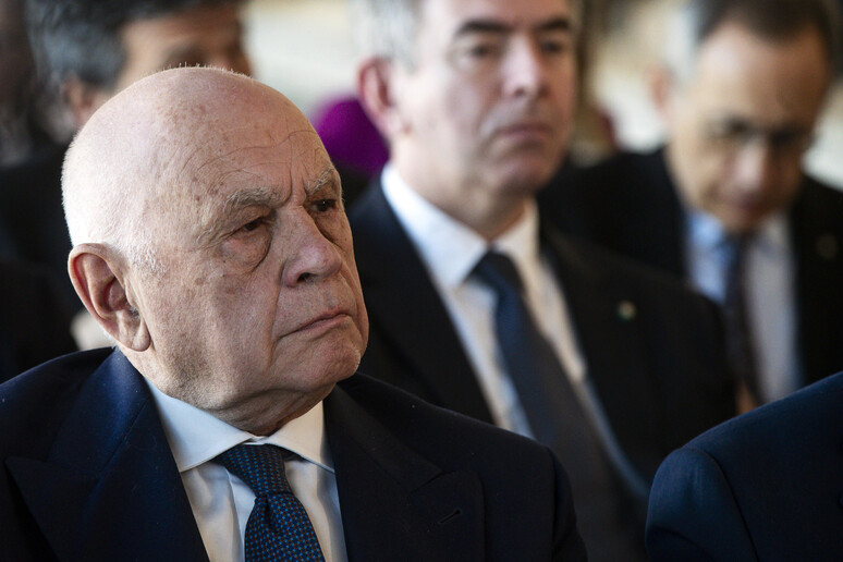 Consulta, al via riunione straordinaria con Mattarella - RIPRODUZIONE RISERVATA