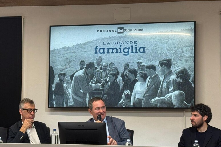 - RIPRODUZIONE RISERVATA