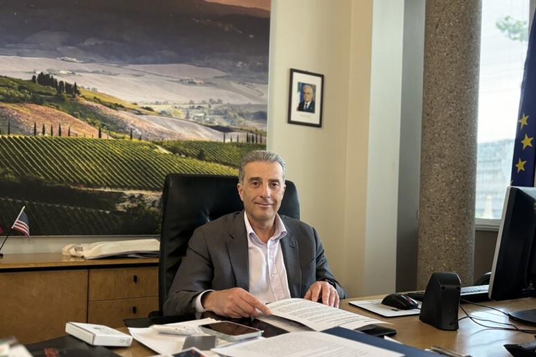 - RIPRODUZIONE RISERVATA
