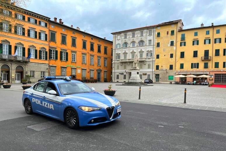 - RIPRODUZIONE RISERVATA