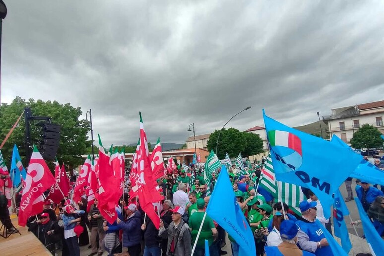 - RIPRODUZIONE RISERVATA