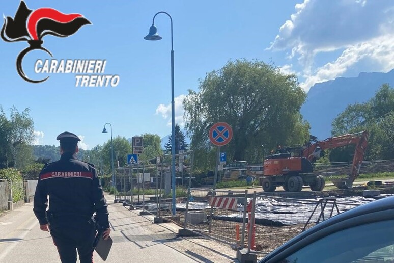 - RIPRODUZIONE RISERVATA