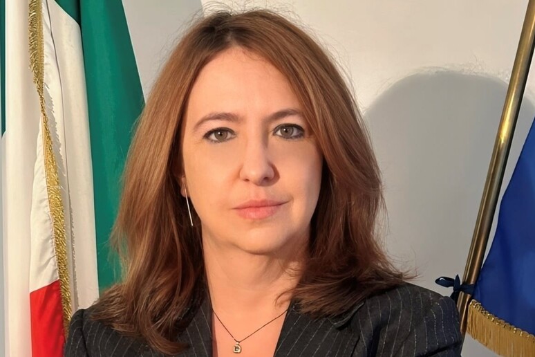 - RIPRODUZIONE RISERVATA