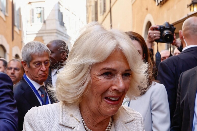 - RIPRODUZIONE RISERVATA