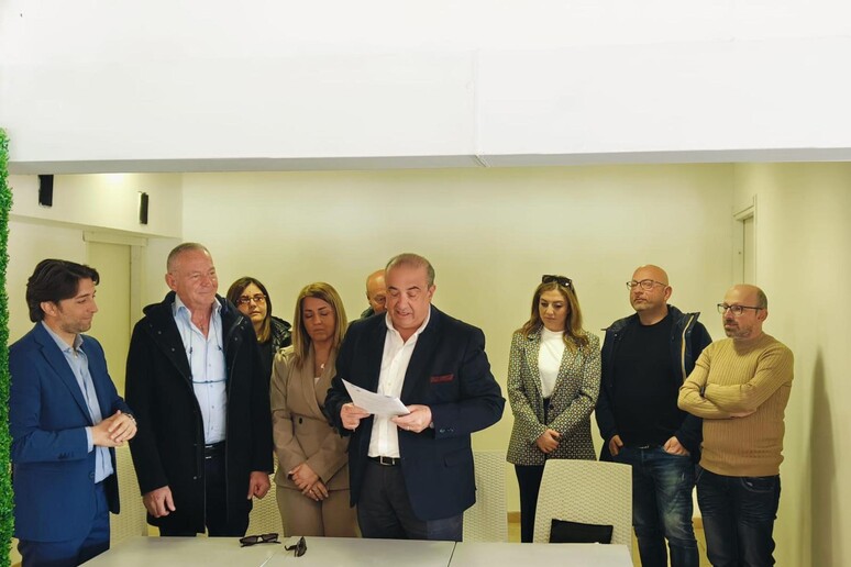 - RIPRODUZIONE RISERVATA