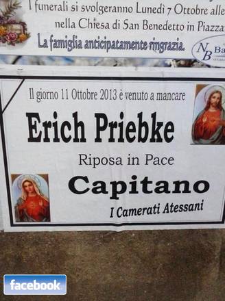 Uno dei manifesti funebri in onore di Erich Priebke