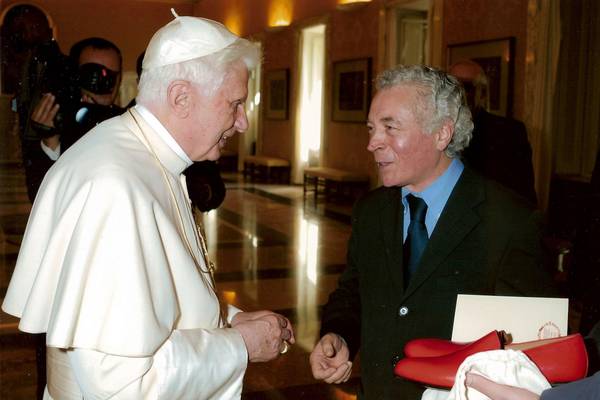 Benedetto XVI e Adriano Stefanelli, il calzolaio dei Papi