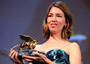 Sofia Coppola ritira il Leone d'oro per il film 'Somewhere'