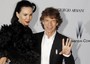 La stilista L'Wren Scott con Mick Jagger