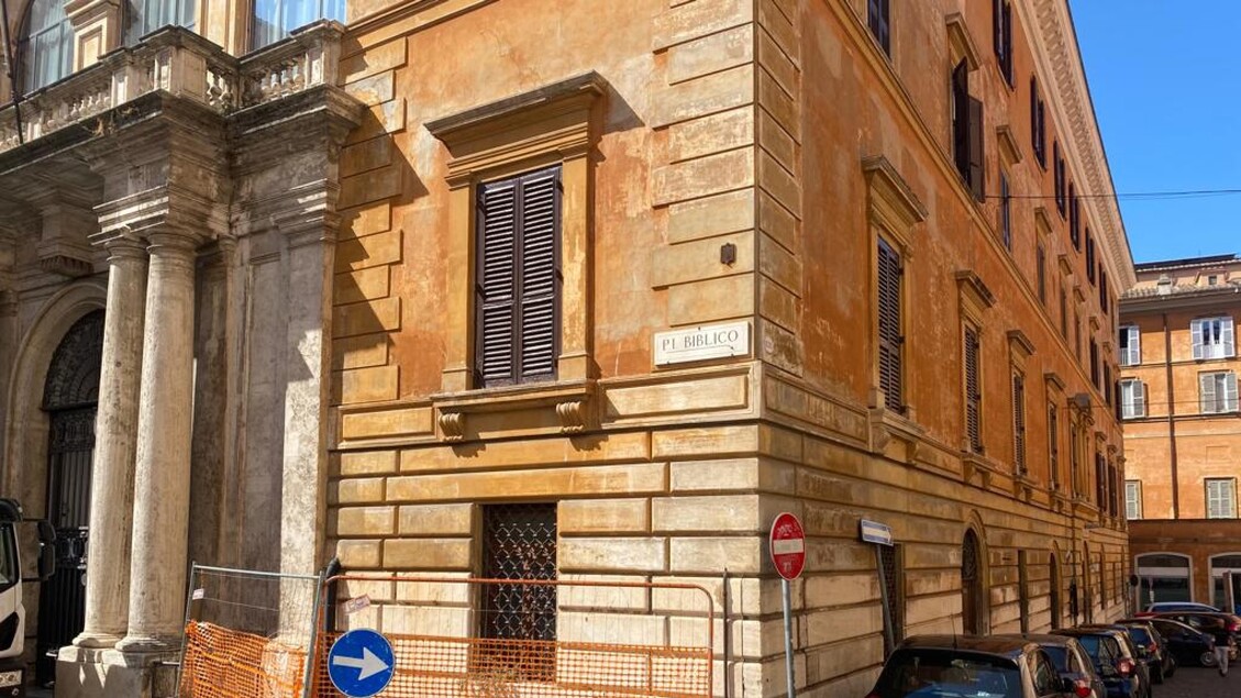 - RIPRODUZIONE RISERVATA
