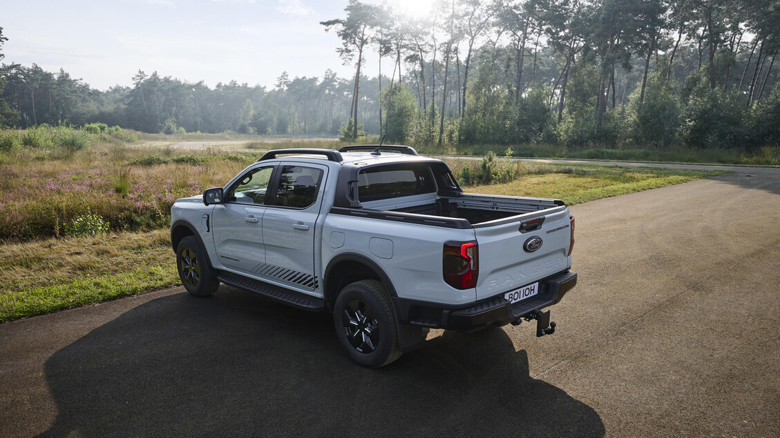 Ford Ranger attacca la spina e ora è anche plug-in hybrid